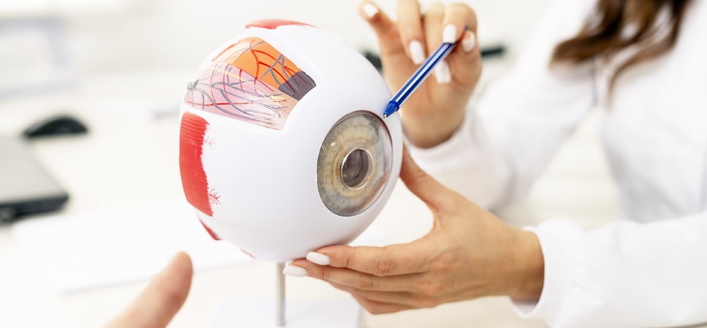 أفضل عيادة لجراحة عدسات المياه البيضاء في دبي – استعادة البصر بدقة واحترافية